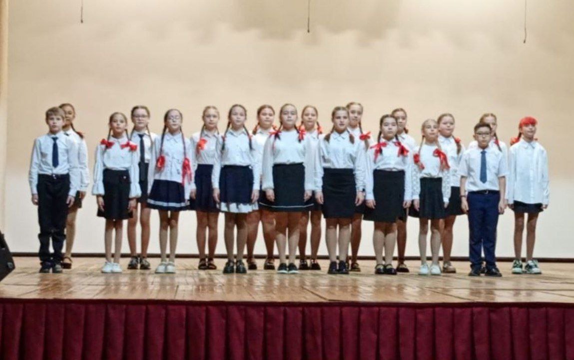 Учащиеся нашей школы выступили на фестивале военно- патриотической песни &amp;quot;Долг.Честь.Родина.&amp;quot;.